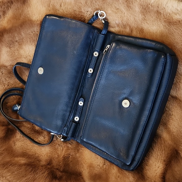 Brighton Crossbody - Picture 3 of 11